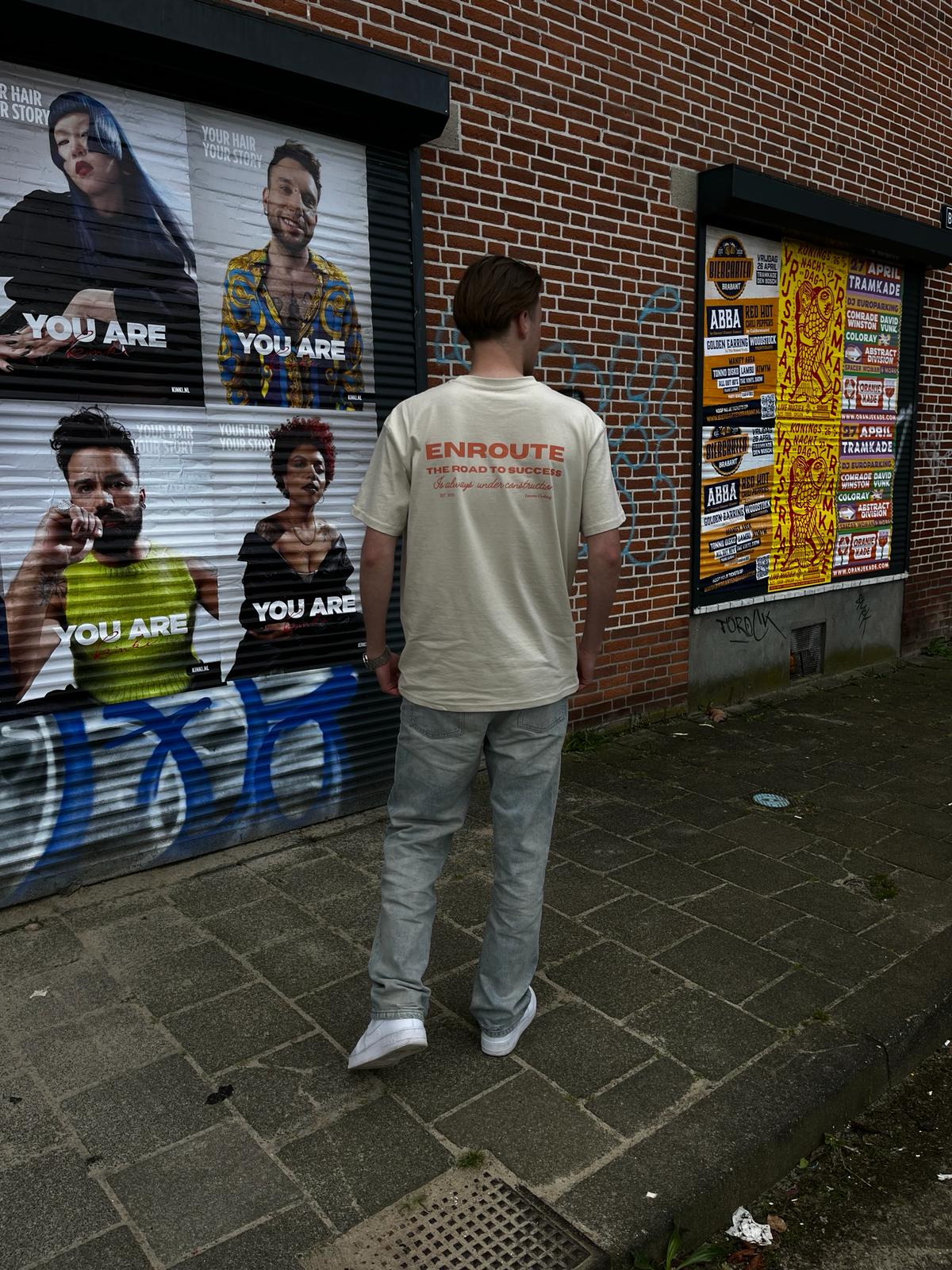 Road To Success - Oversized Tee - Sand/Orange